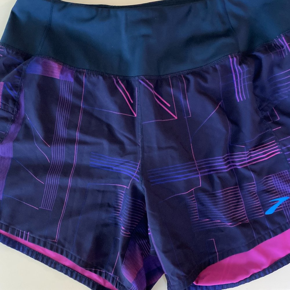 BROOKS Chaser 5" Short